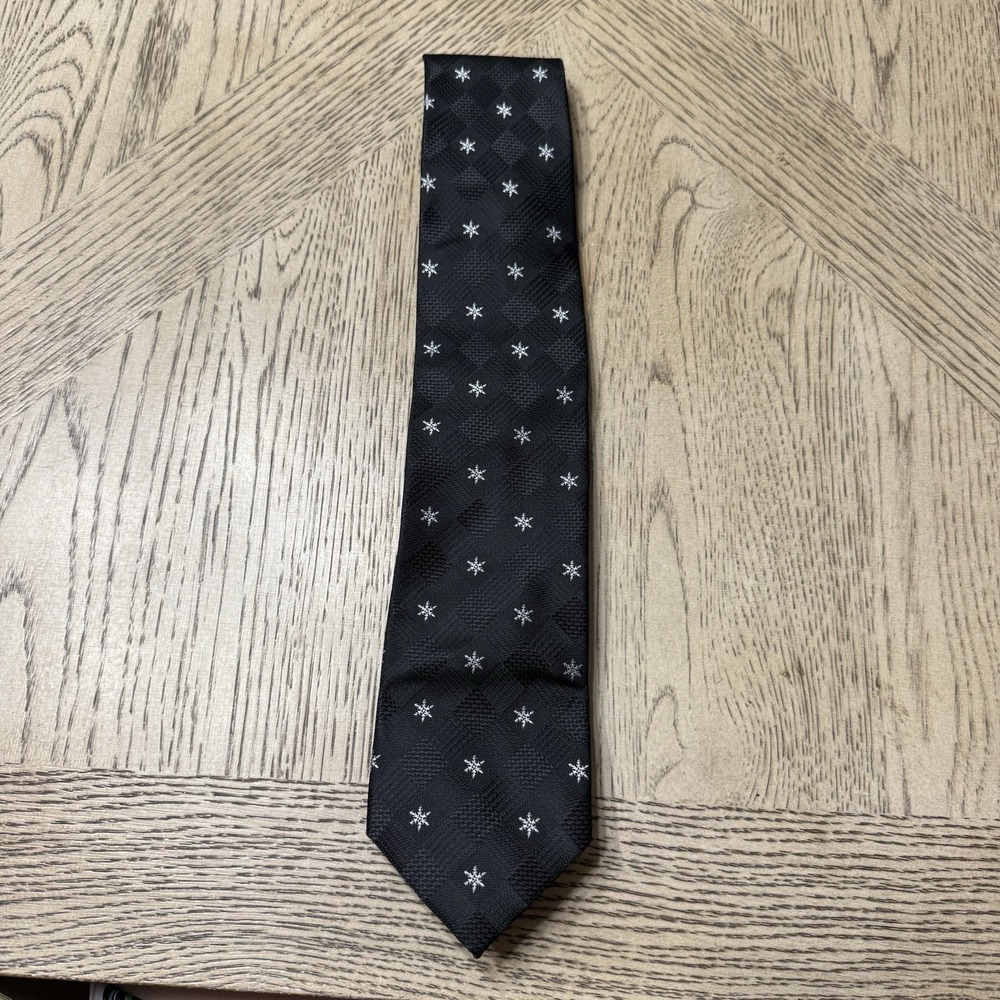 Holiday Traditions Black White Snowflake Tie